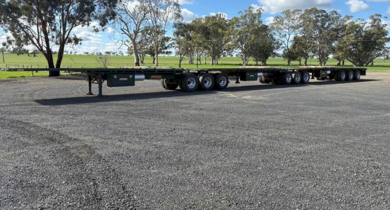 BARKER FLAT TOP TRAILER