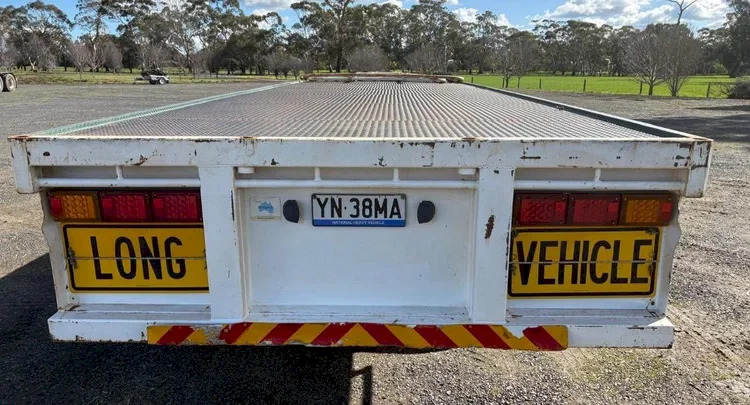 BARKER FLAT TOP TRAILER