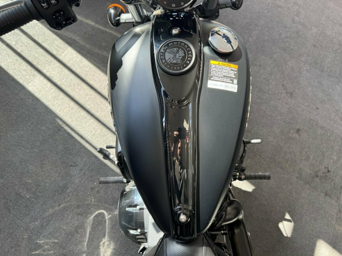 2023 INDIAN CHIEF DARK HORSE CRUISER