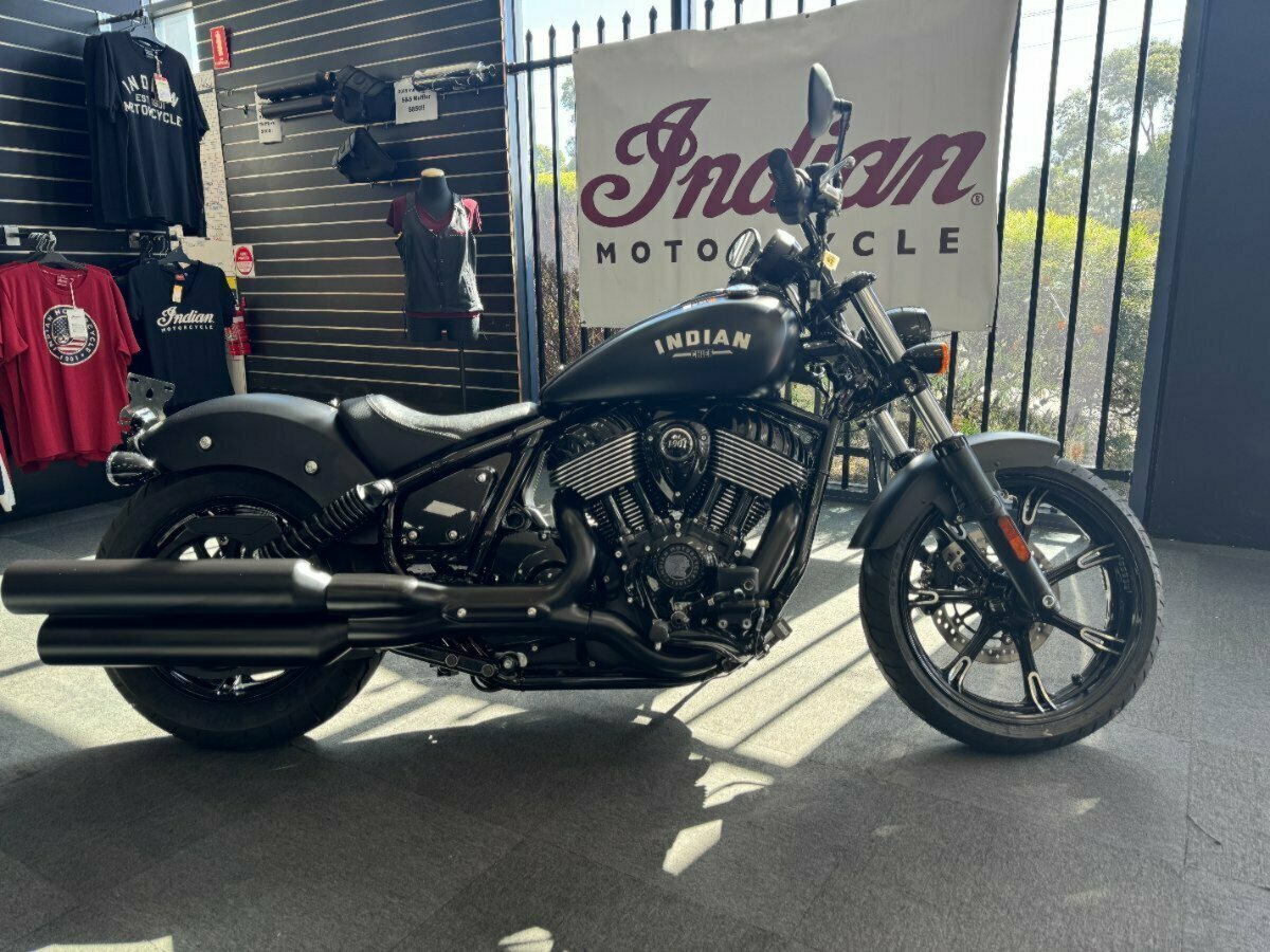 2023 INDIAN CHIEF DARK HORSE CRUISER