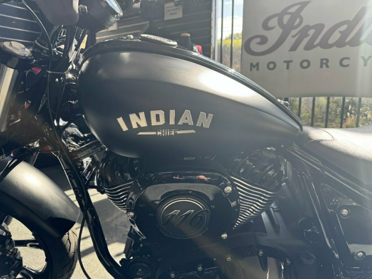 2023 INDIAN CHIEF DARK HORSE CRUISER