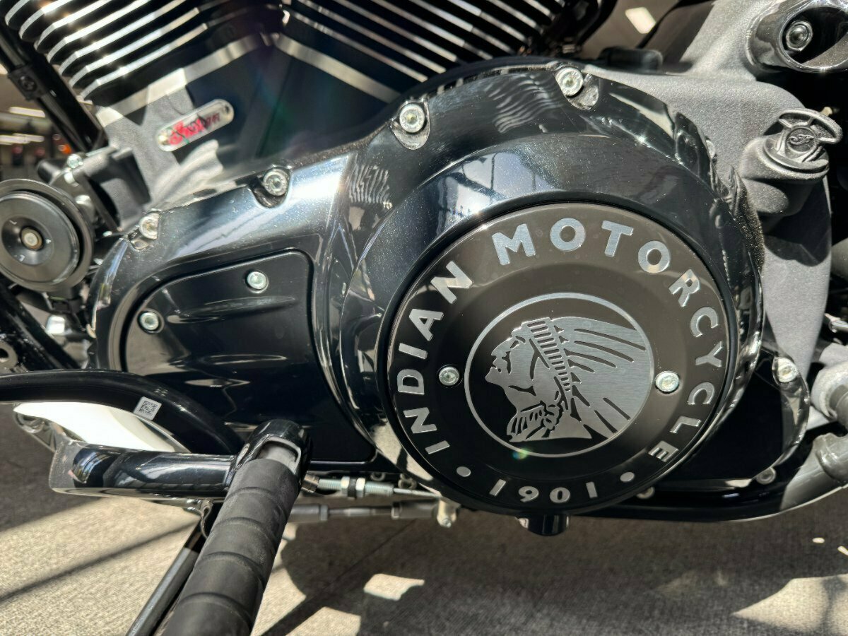 2023 INDIAN CHIEF DARK HORSE CRUISER