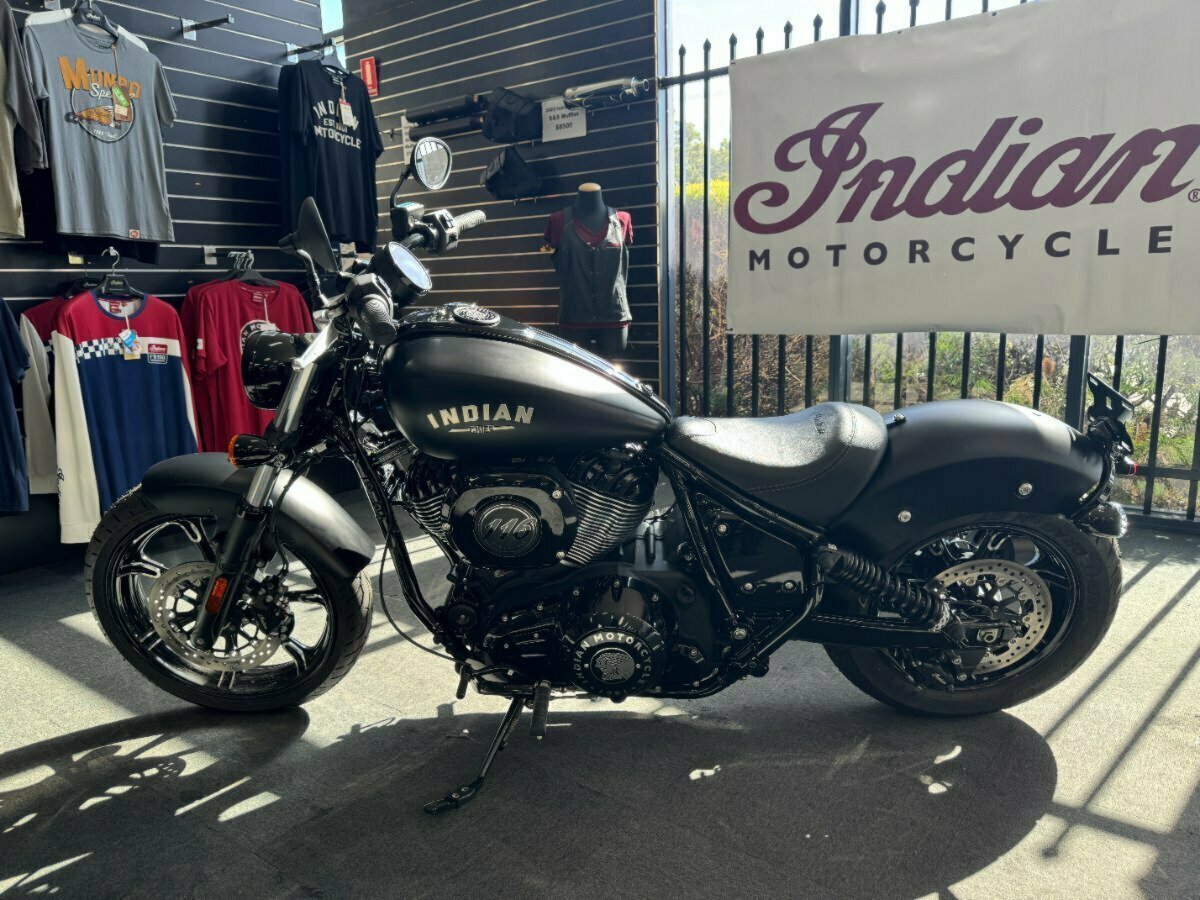 2023 INDIAN CHIEF DARK HORSE CRUISER