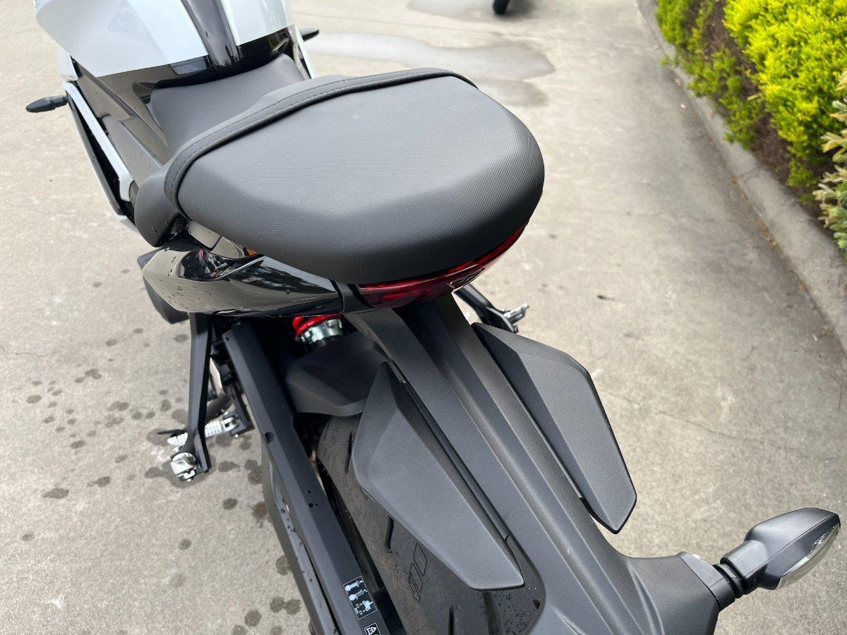 2024 TRIUMPH DAYTONA 660 ROAD