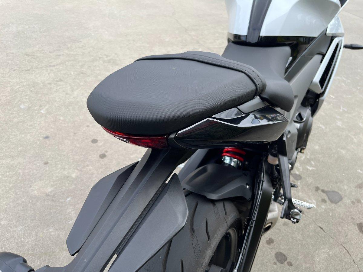 2024 TRIUMPH DAYTONA 660 ROAD