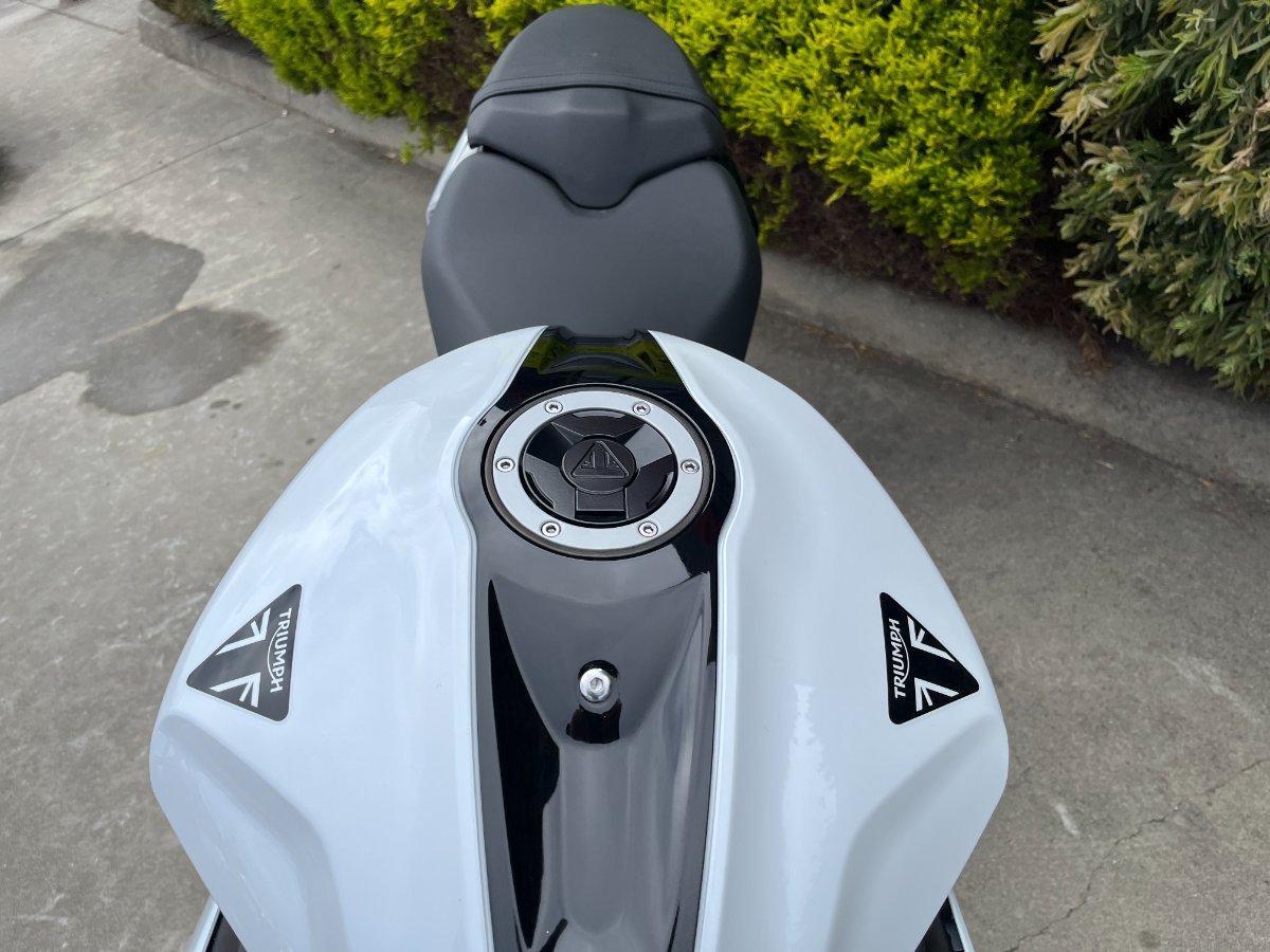 2024 TRIUMPH DAYTONA 660 ROAD