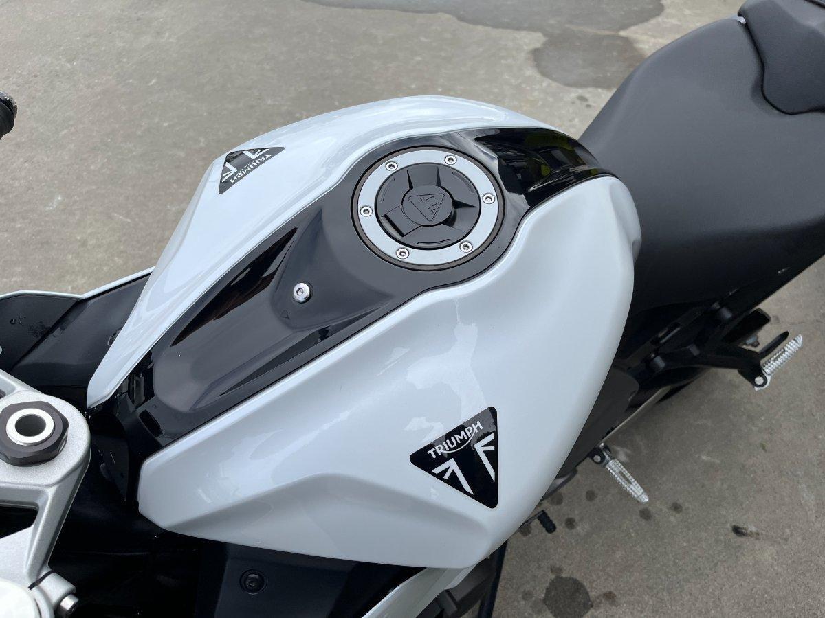 2024 TRIUMPH DAYTONA 660 ROAD