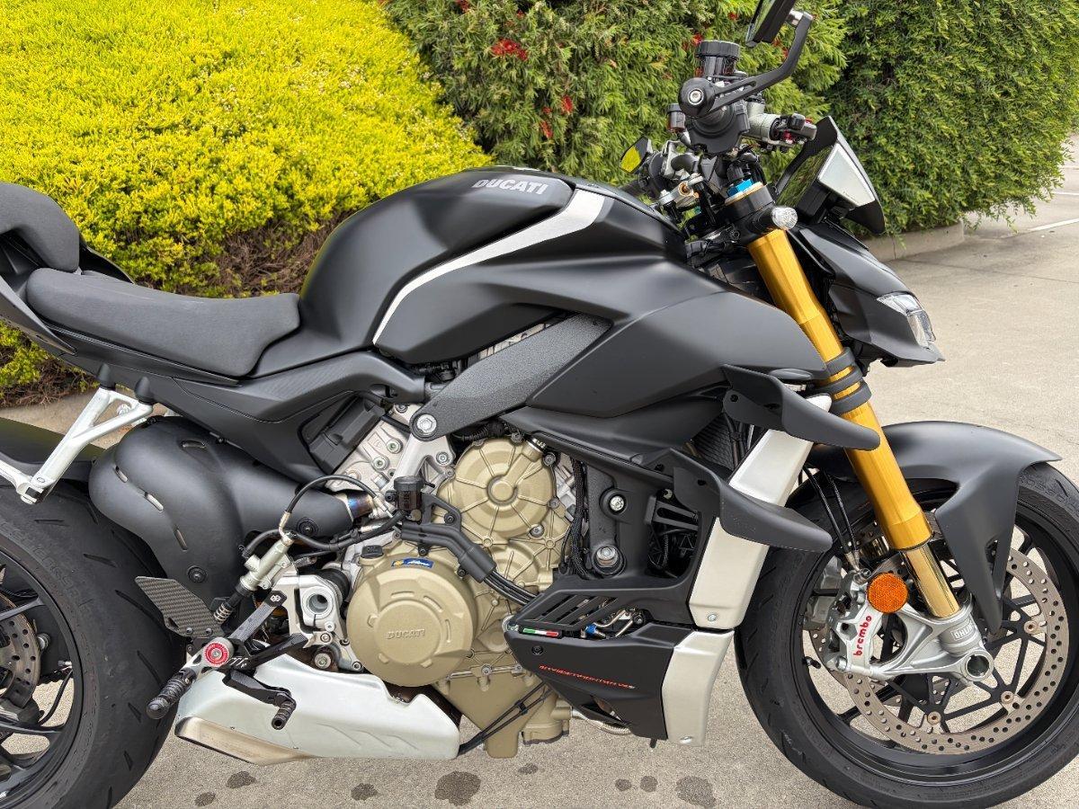 2022 DUCATI STREETFIGHTER V4 S SPORTS