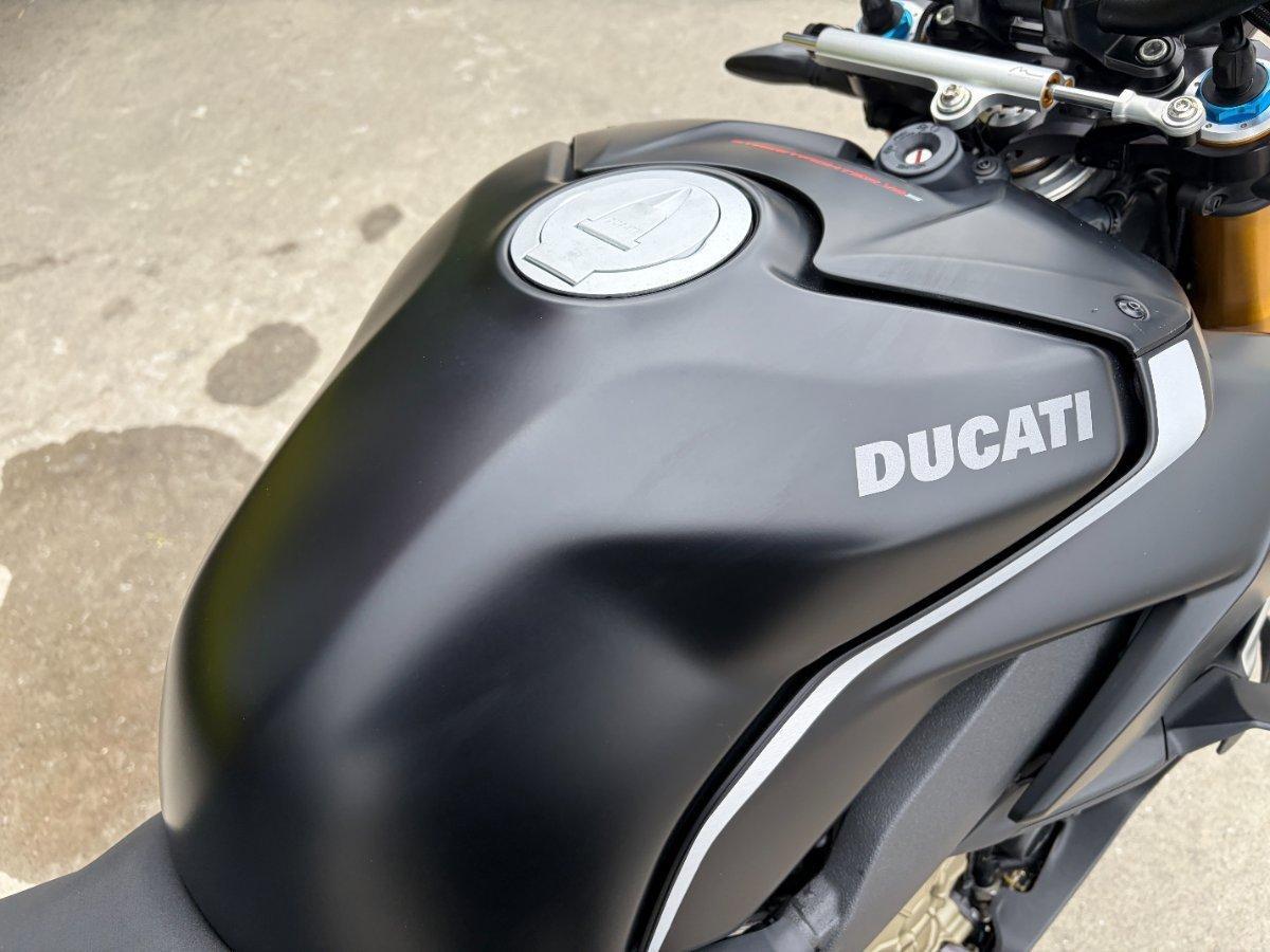 2022 DUCATI STREETFIGHTER V4 S SPORTS