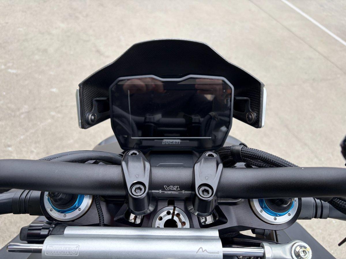 2022 DUCATI STREETFIGHTER V4 S SPORTS