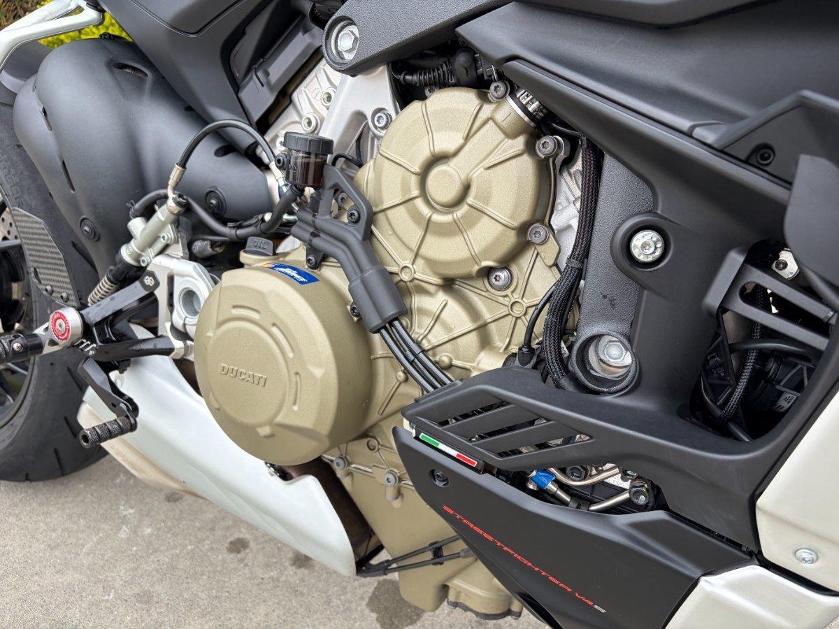 2022 DUCATI STREETFIGHTER V4 S SPORTS