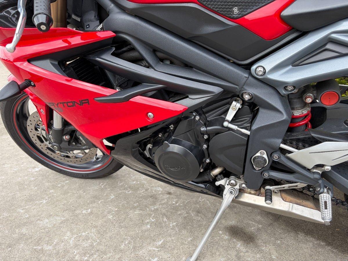 2016 TRIUMPH DAYTONA 675 ABS SPORTS