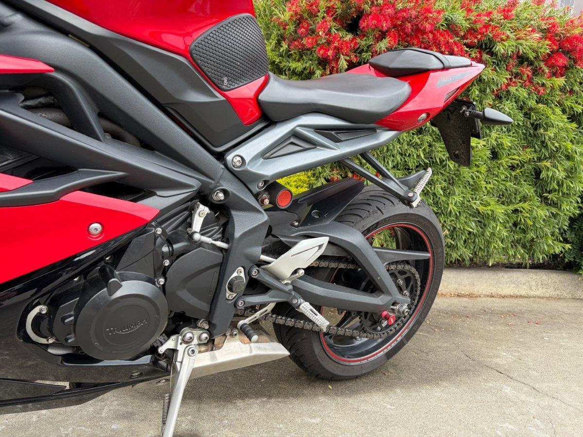 2016 TRIUMPH DAYTONA 675 ABS SPORTS
