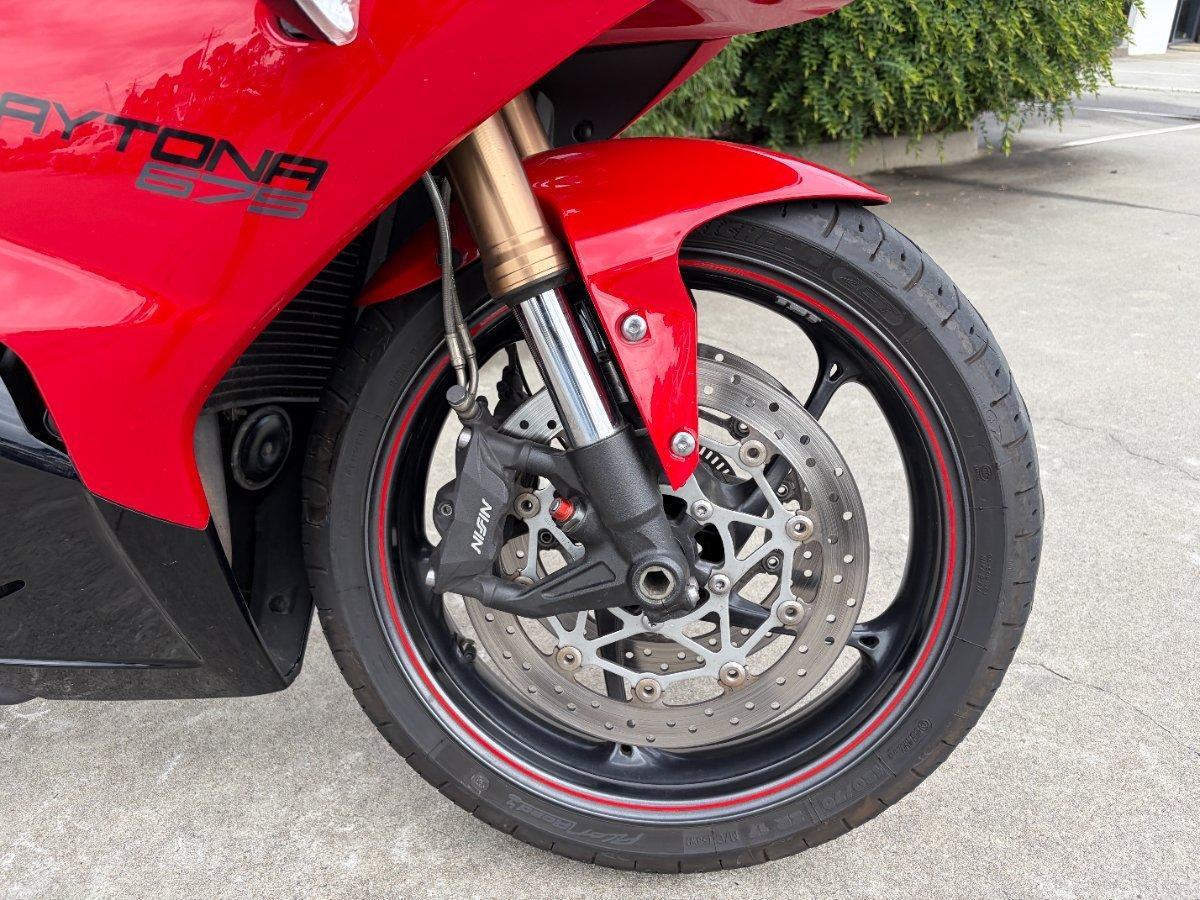2016 TRIUMPH DAYTONA 675 ABS SPORTS