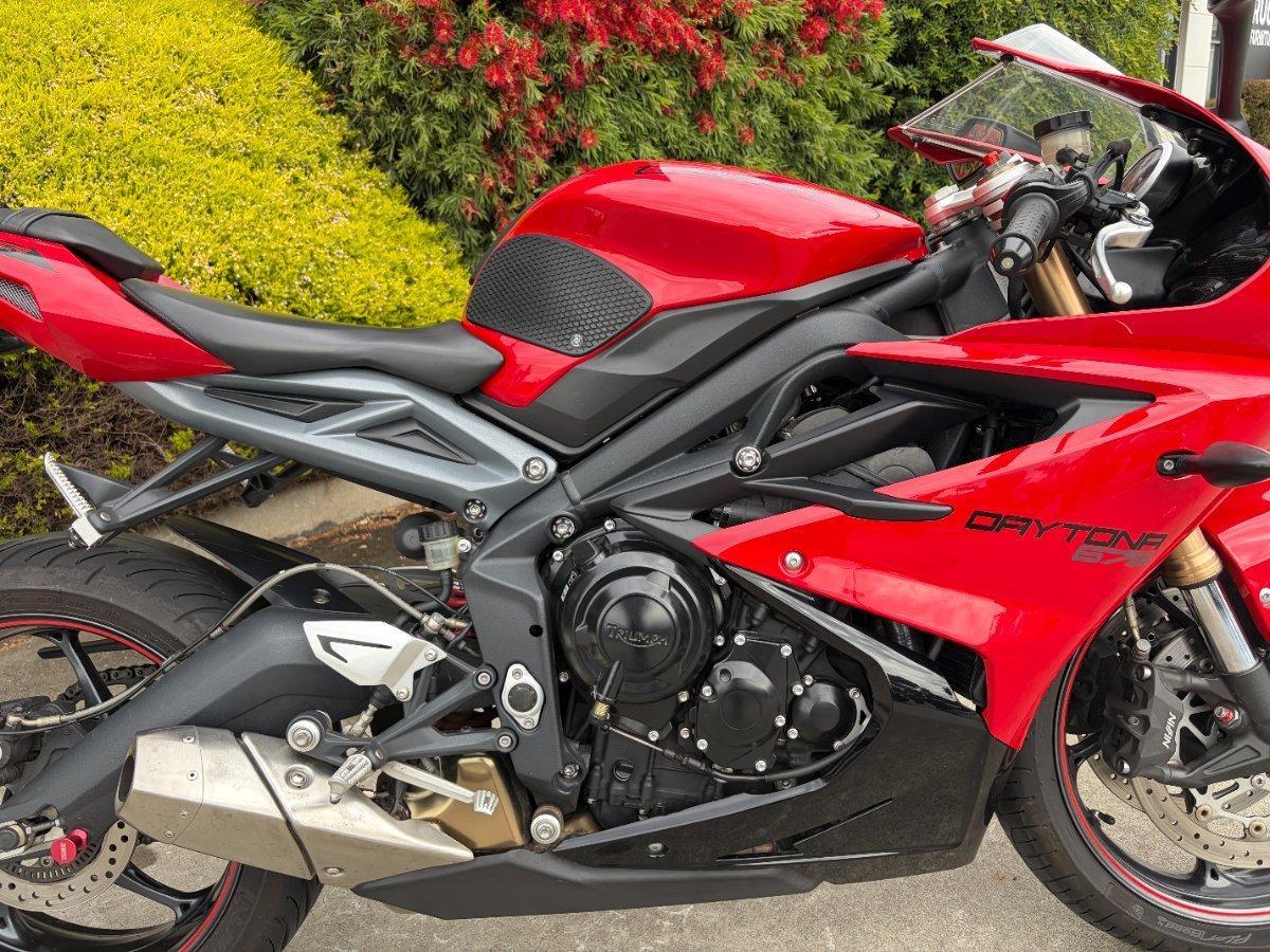 2016 TRIUMPH DAYTONA 675 ABS SPORTS