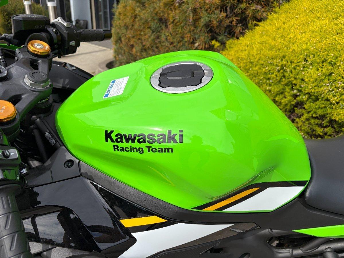 2025 KAWASAKI NINJA ZX-4RR KRT EDITION