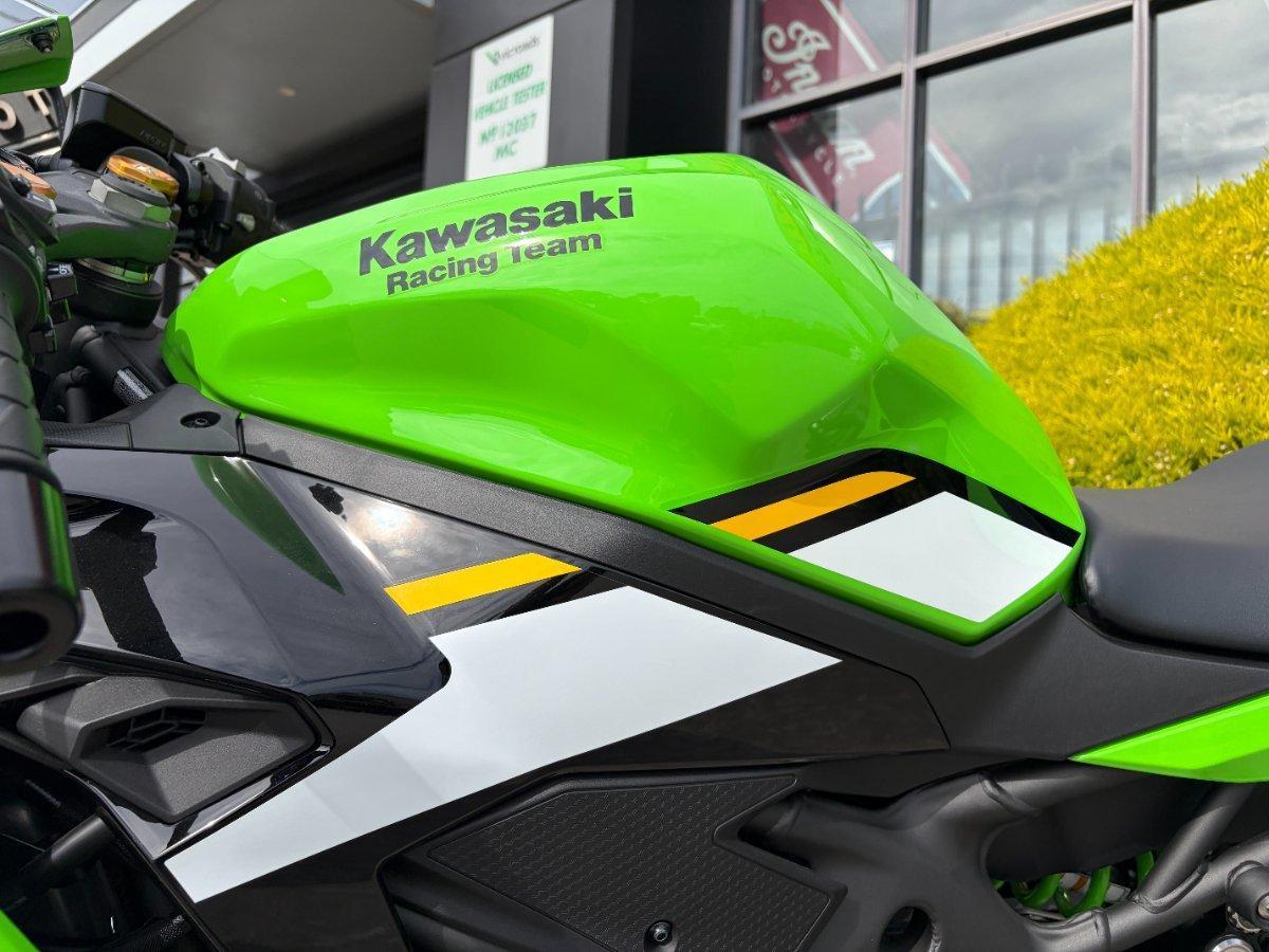 2025 KAWASAKI NINJA ZX-4RR KRT EDITION