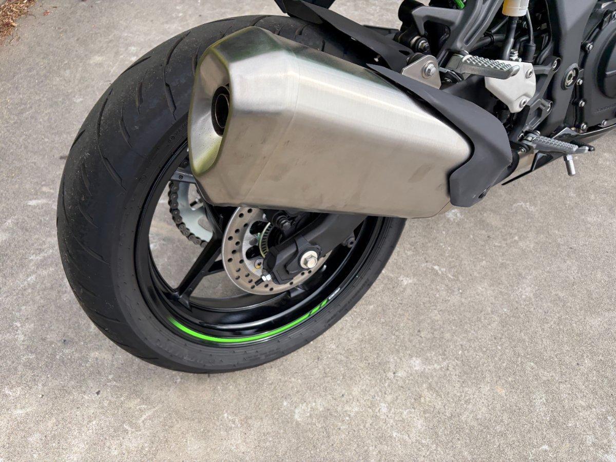2025 KAWASAKI NINJA ZX-4RR KRT EDITION