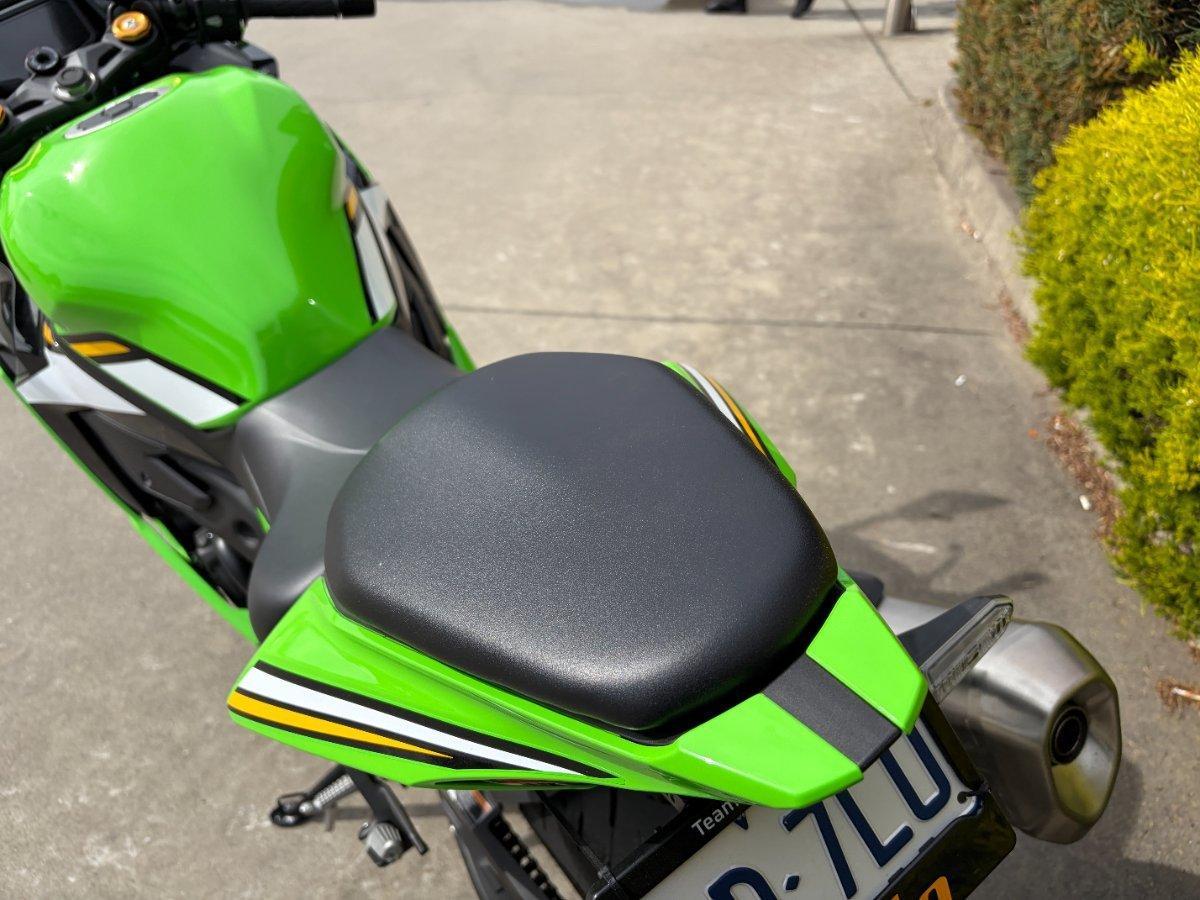 2025 KAWASAKI NINJA ZX-4RR KRT EDITION
