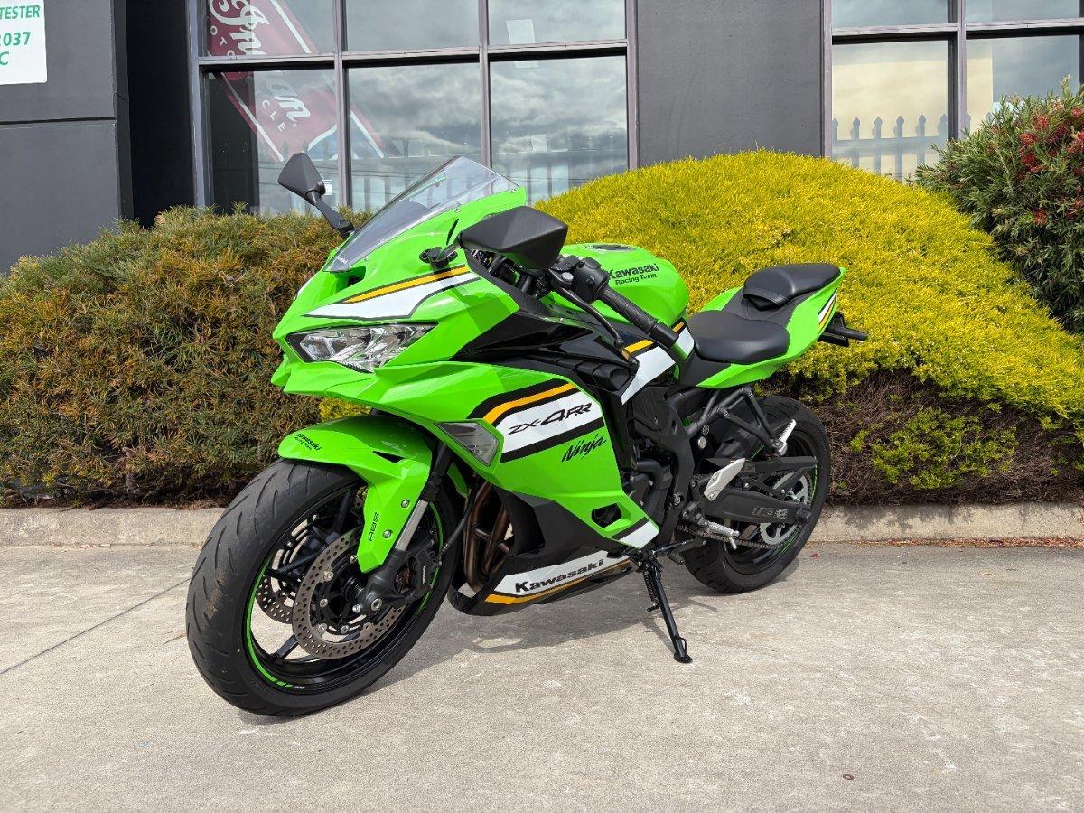 2025 KAWASAKI NINJA ZX-4RR KRT EDITION