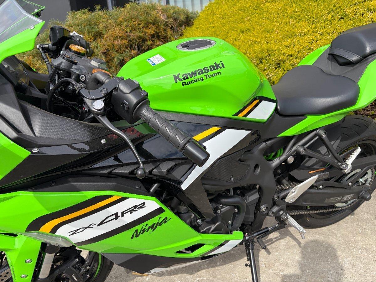 2025 KAWASAKI NINJA ZX-4RR KRT EDITION