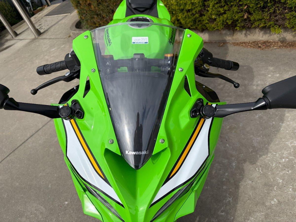 2025 KAWASAKI NINJA ZX-4RR KRT EDITION