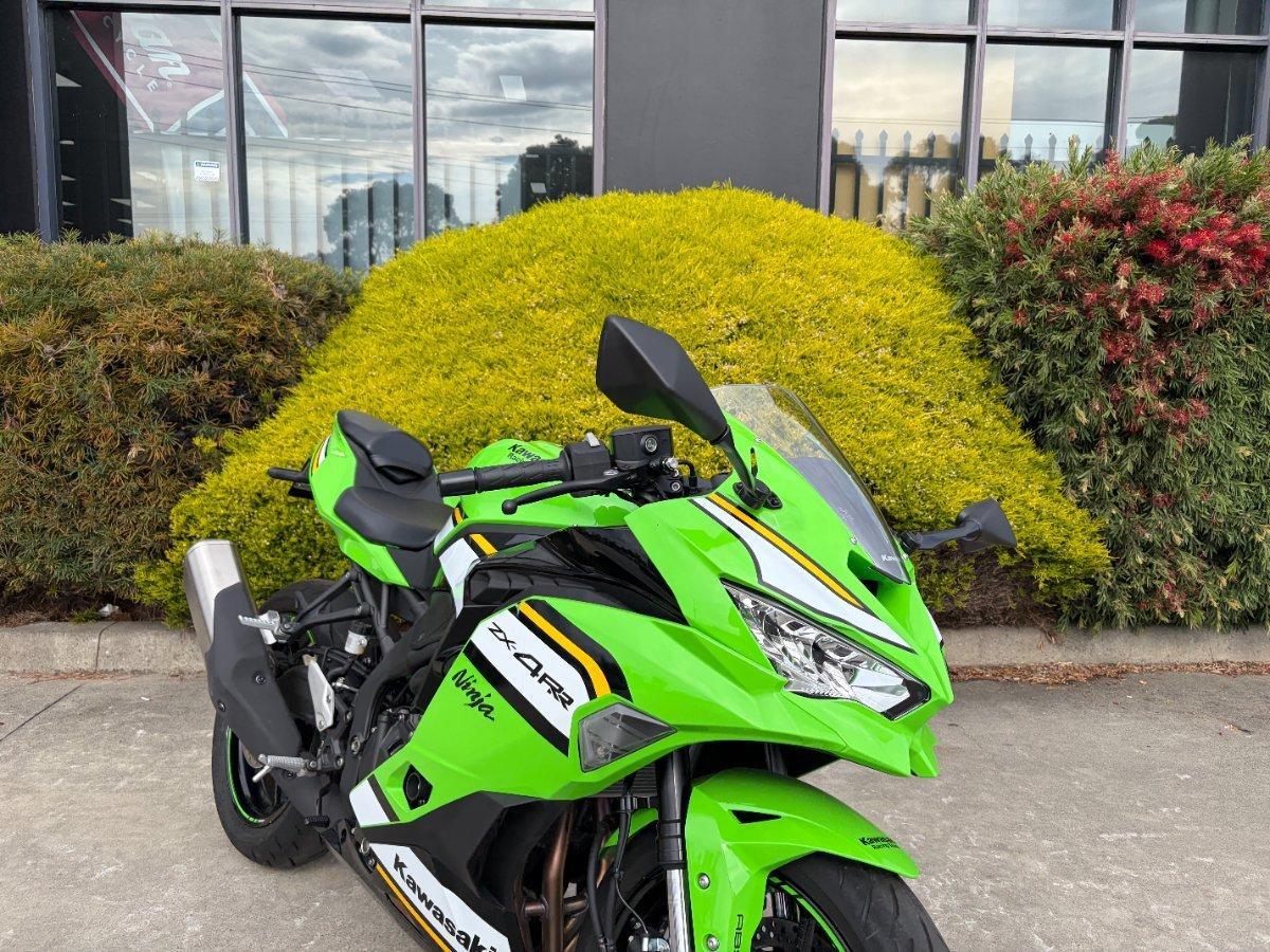 2025 KAWASAKI NINJA ZX-4RR KRT EDITION