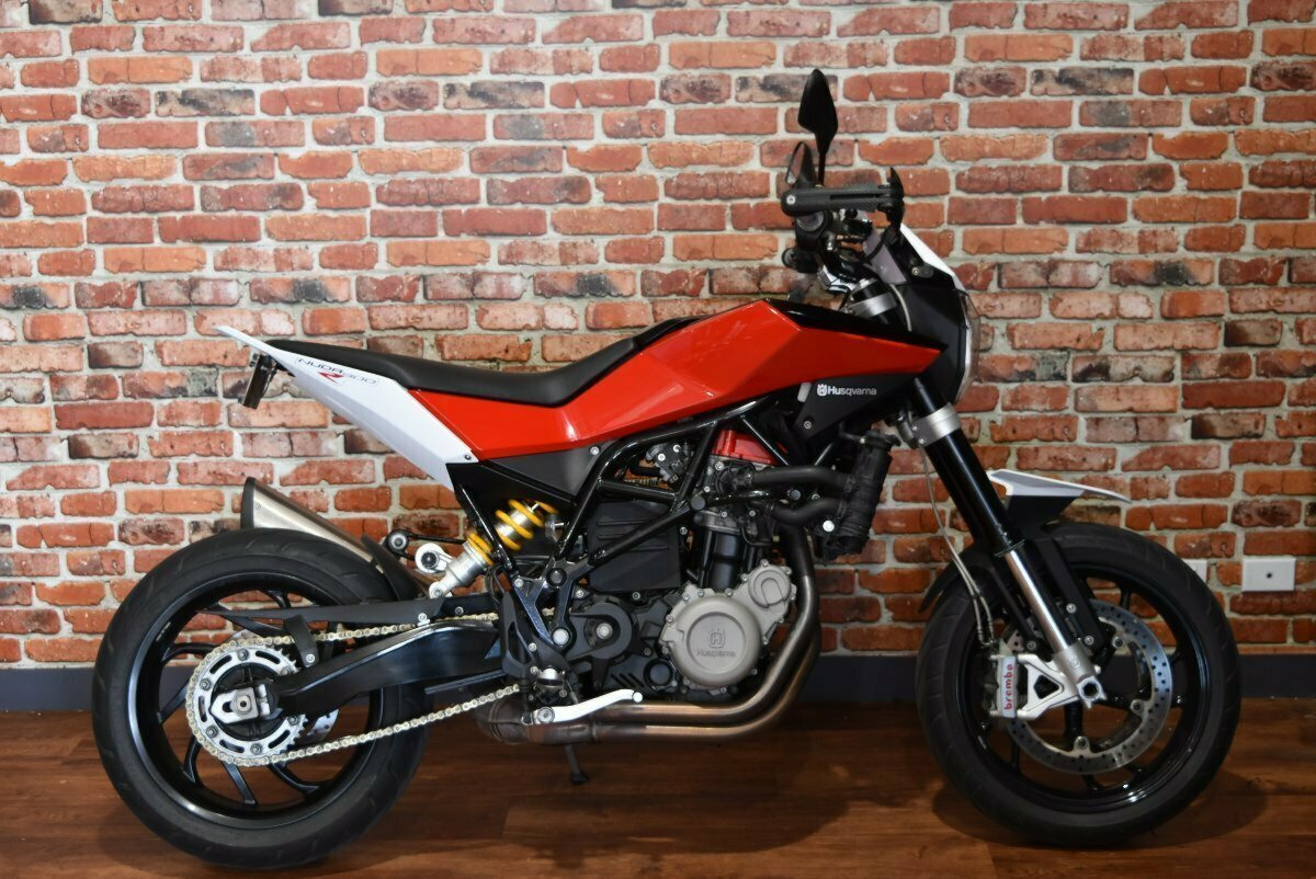 2012 HUSQVARNA NUDA 900 R ROAD