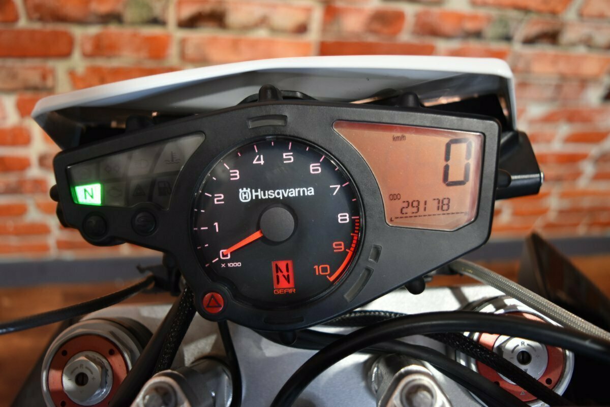 2012 HUSQVARNA NUDA 900 R ROAD