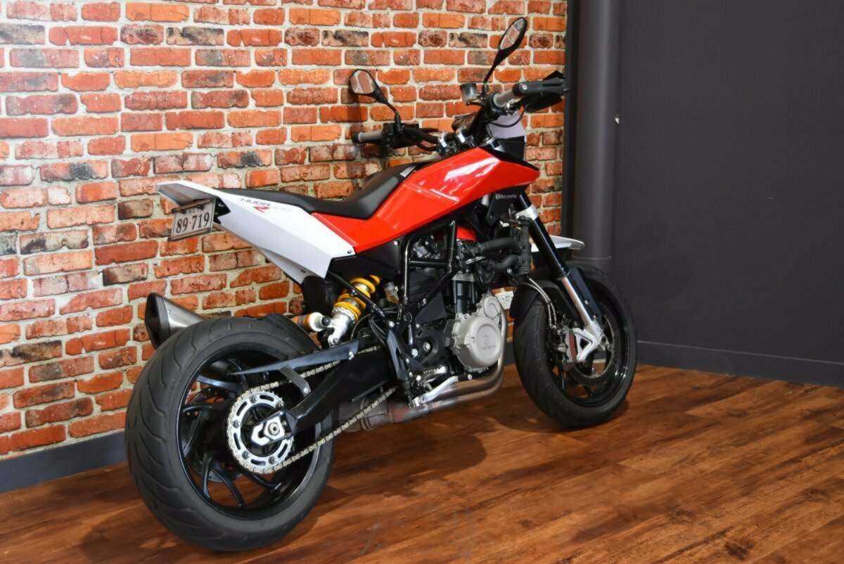 2012 HUSQVARNA NUDA 900 R ROAD