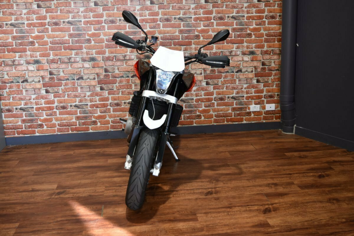2012 HUSQVARNA NUDA 900 R ROAD