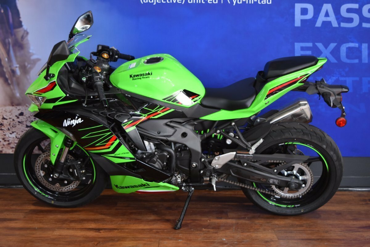 2023 KAWASAKI NINJA 400 ZX-4RR KRT SPORTS