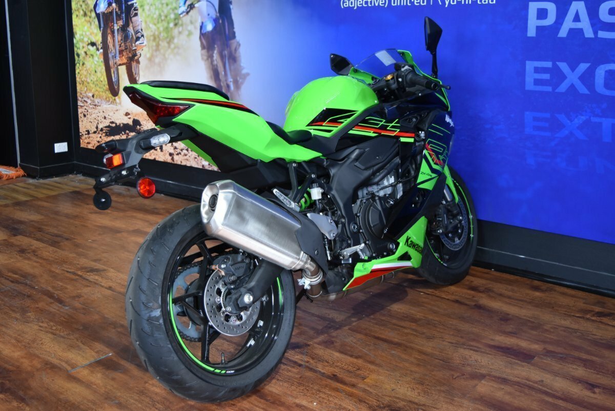 2023 KAWASAKI NINJA 400 ZX-4RR KRT SPORTS