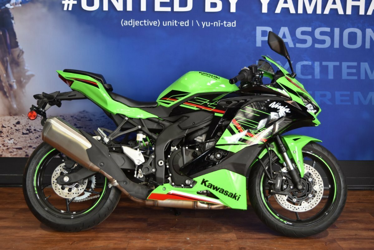 2023 KAWASAKI NINJA 400 ZX-4RR KRT SPORTS