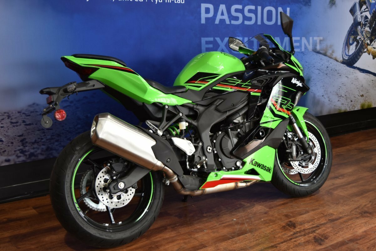 2023 KAWASAKI NINJA 400 ZX-4RR KRT SPORTS