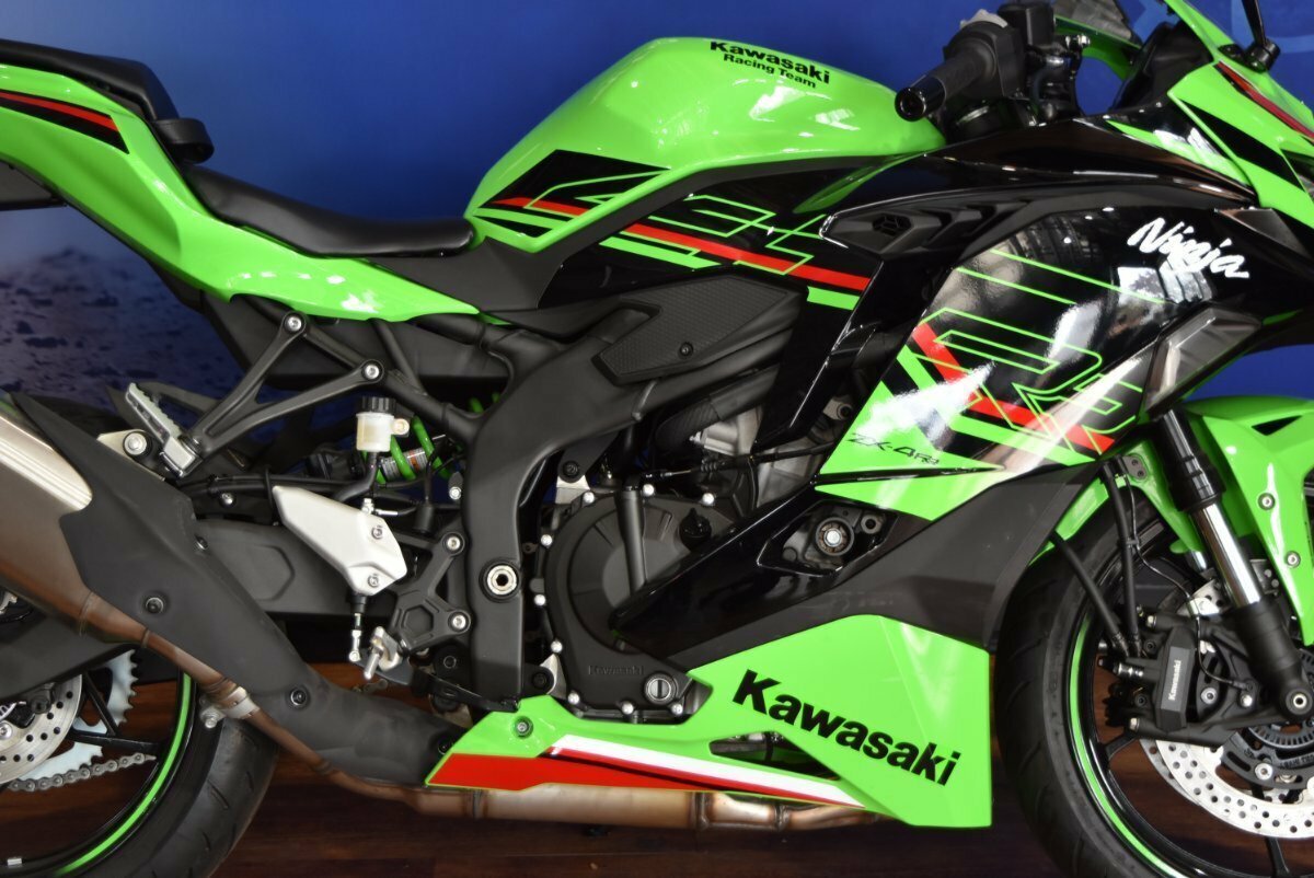 2023 KAWASAKI NINJA 400 ZX-4RR KRT SPORTS
