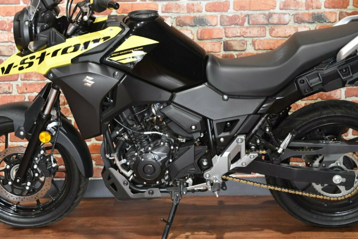 2019 SUZUKI V-STROM 250 (DL250A) DUAL SPORTS