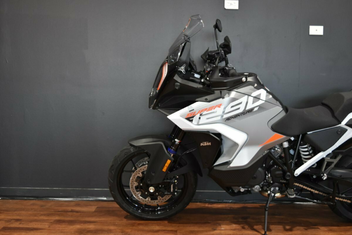 2024 KTM SUPER ADVENTURE S DUAL SPORTS