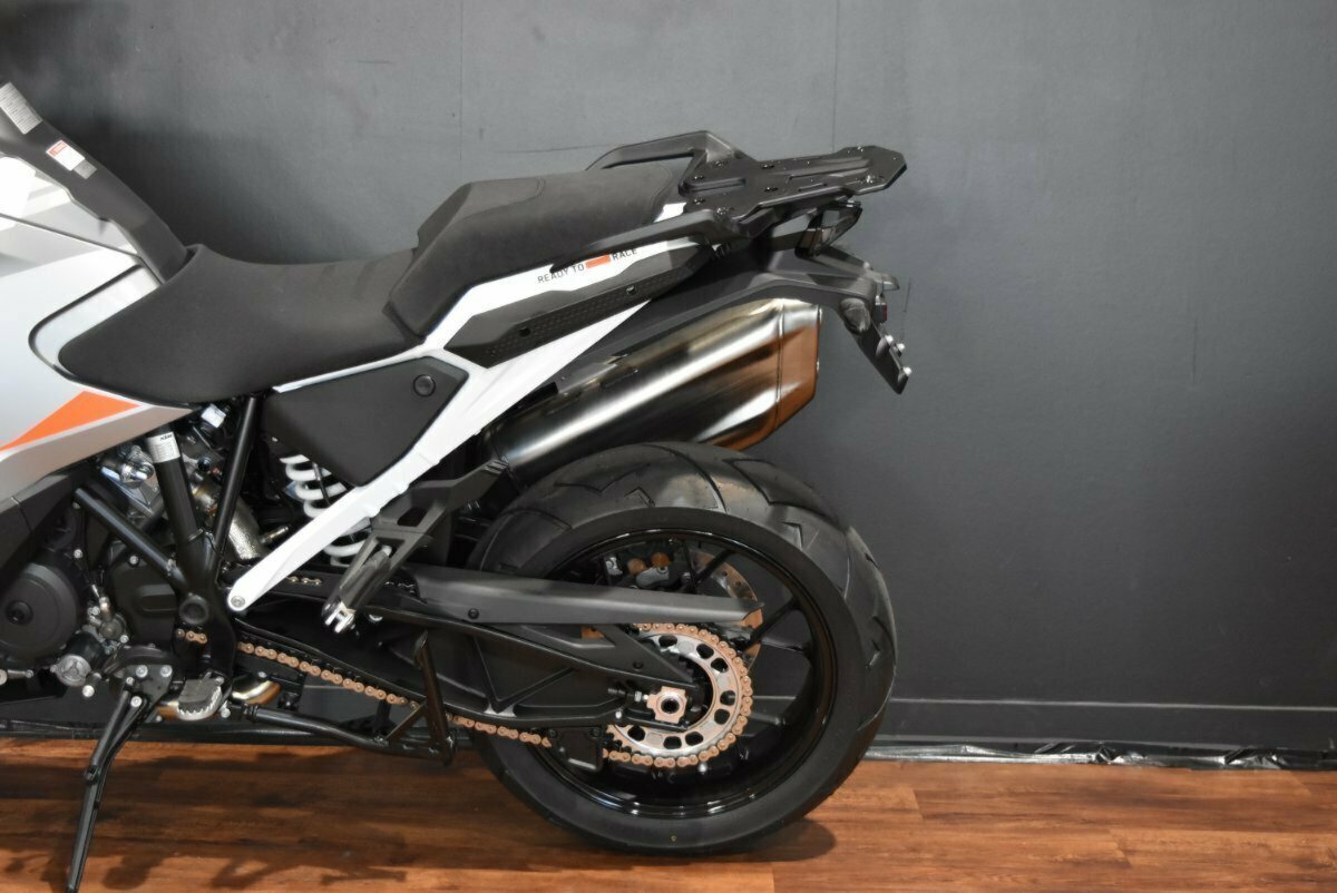 2024 KTM SUPER ADVENTURE S DUAL SPORTS