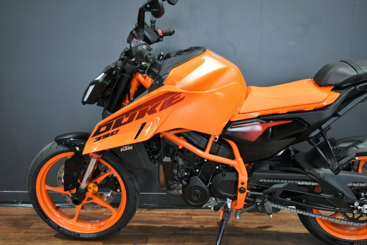 2024 KTM 390 DUKE ROAD