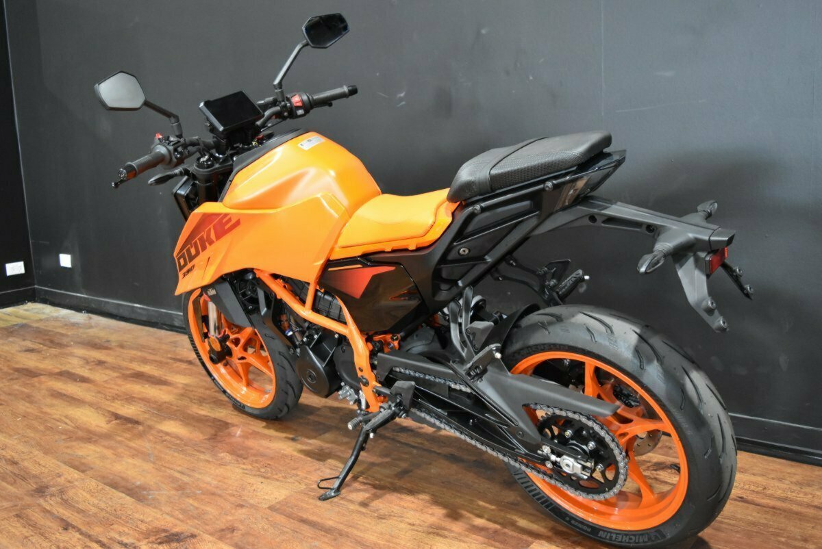 2024 KTM 390 DUKE ROAD