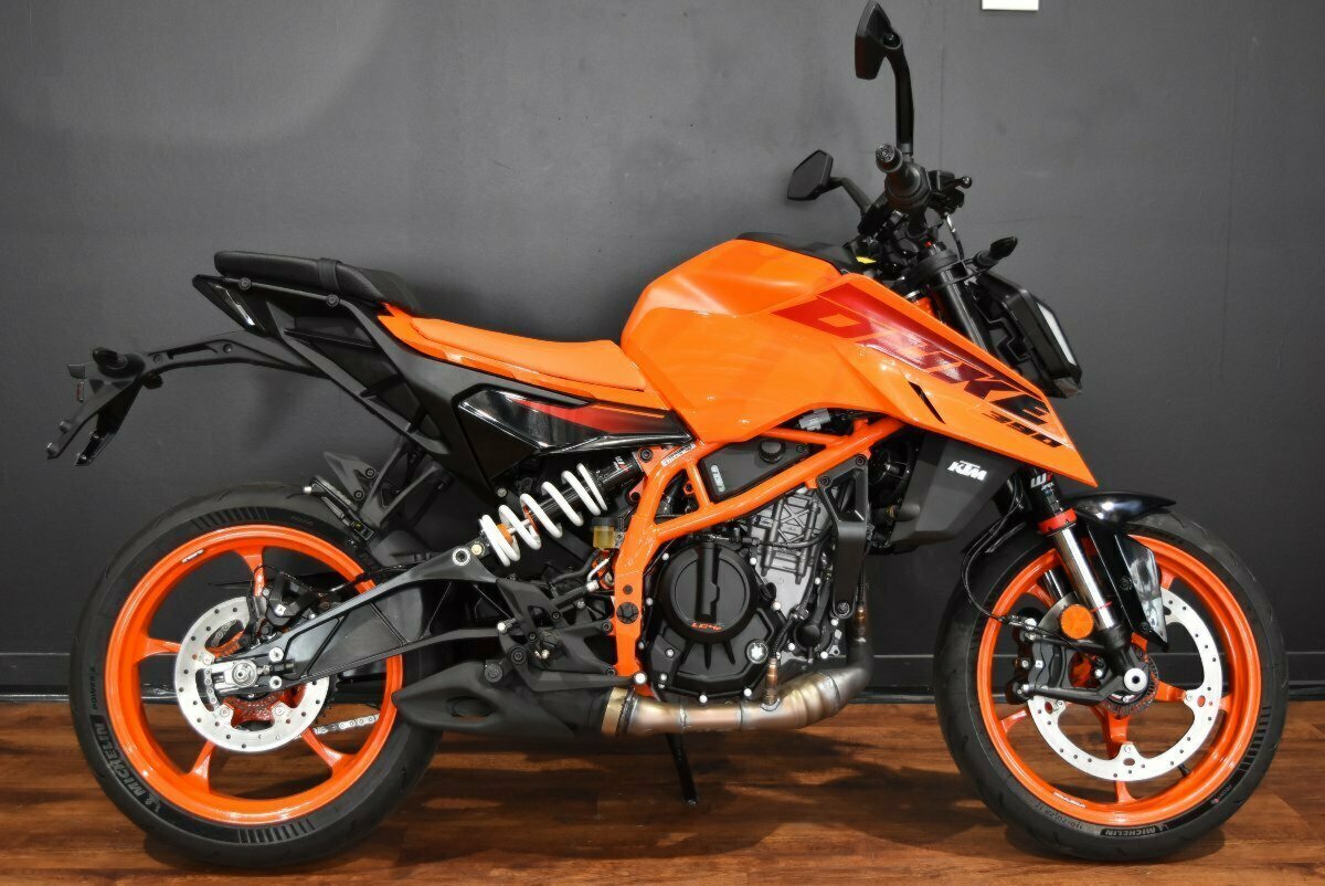 2024 KTM 390 DUKE ROAD