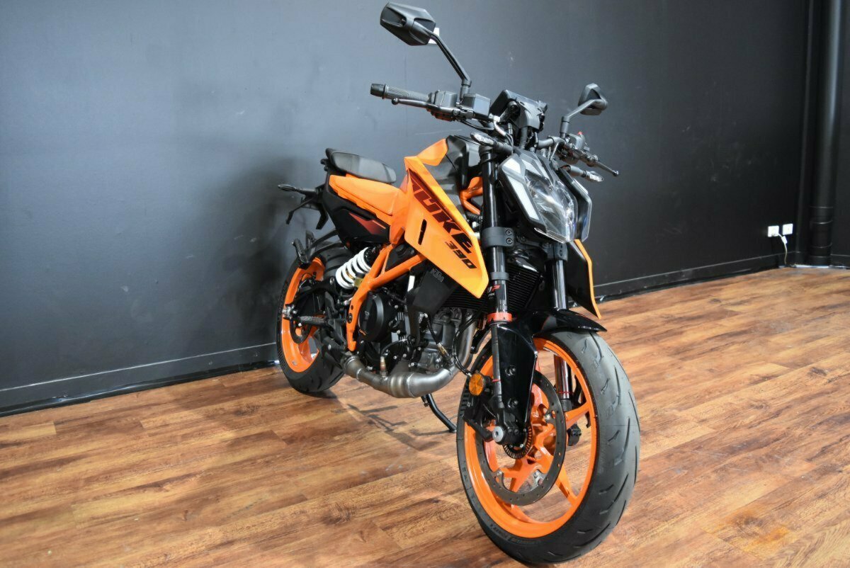2024 KTM 390 DUKE ROAD