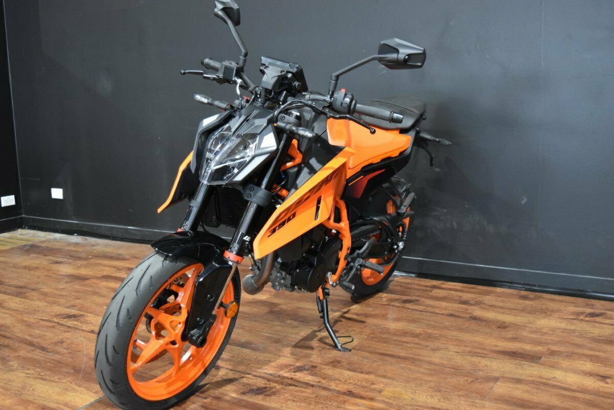 2024 KTM 390 DUKE ROAD
