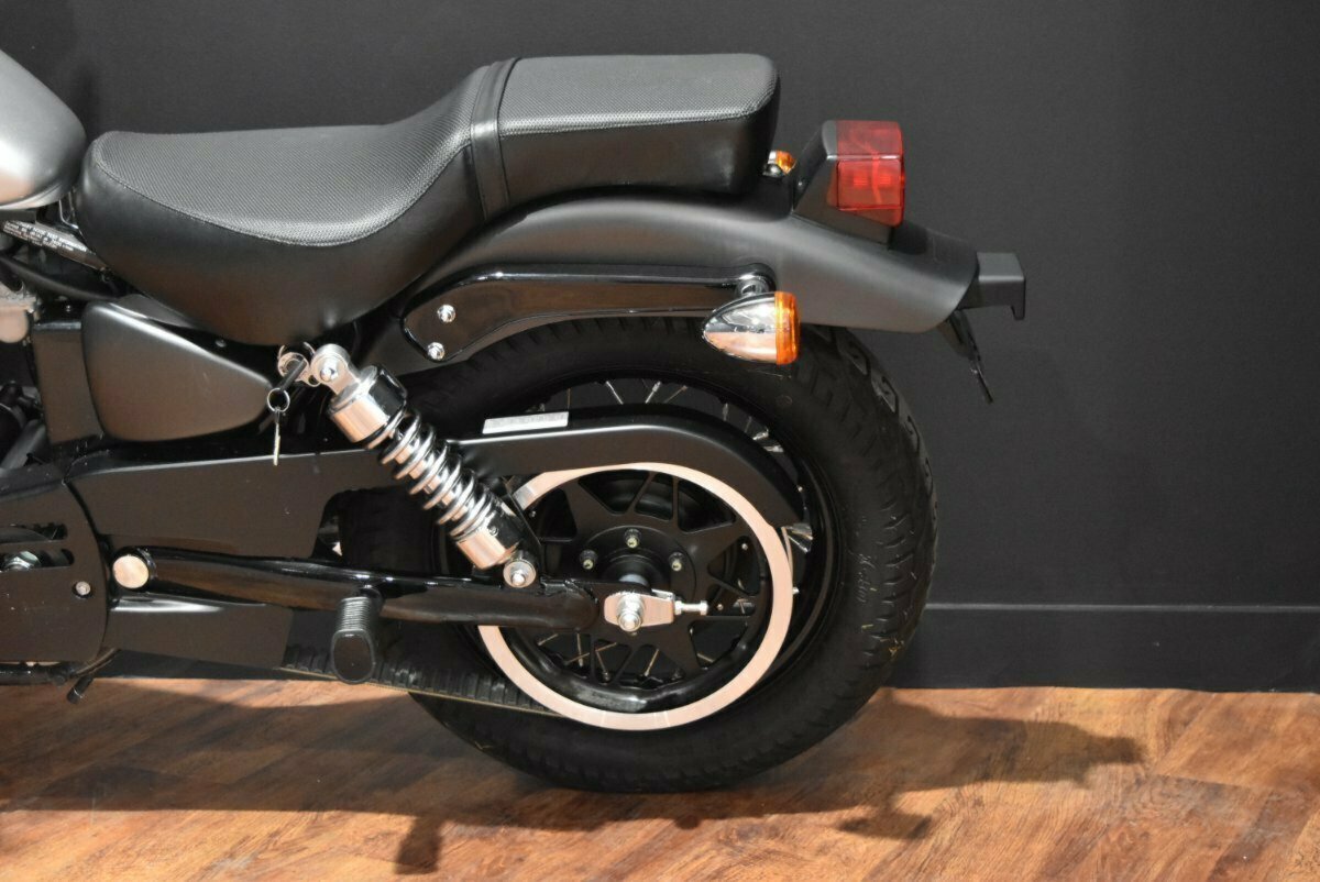 2018 SUZUKI BOULEVARD S40 (LS650B) CRUISER