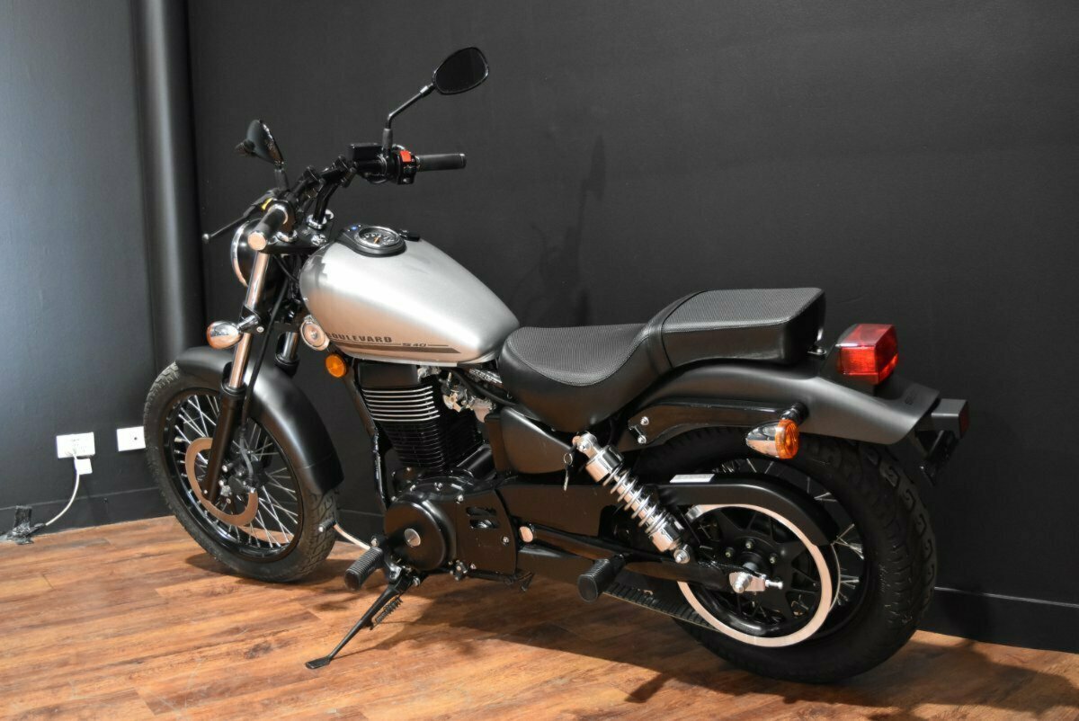 2018 SUZUKI BOULEVARD S40 (LS650B) CRUISER