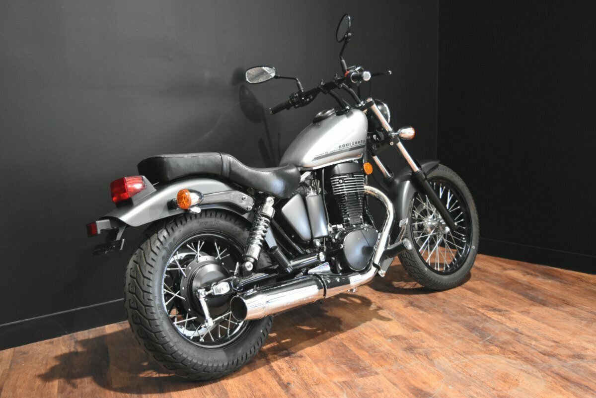 2018 SUZUKI BOULEVARD S40 (LS650B) CRUISER