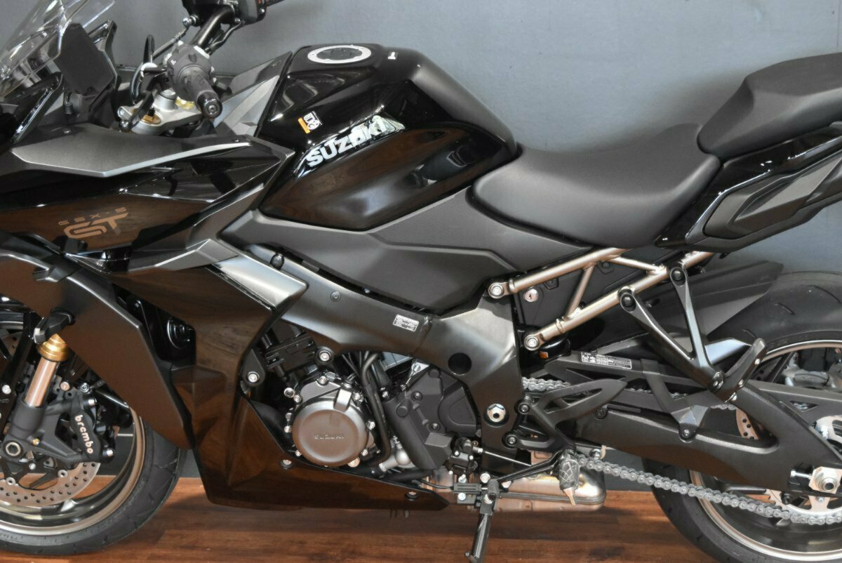 2024 SUZUKI GSX-S1000GT ROAD