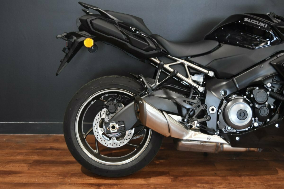 2024 SUZUKI GSX-S1000GT ROAD