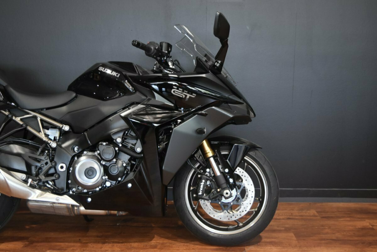 2024 SUZUKI GSX-S1000GT ROAD
